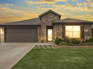 2328 Pontotoc Dr, Forney, TX 75126