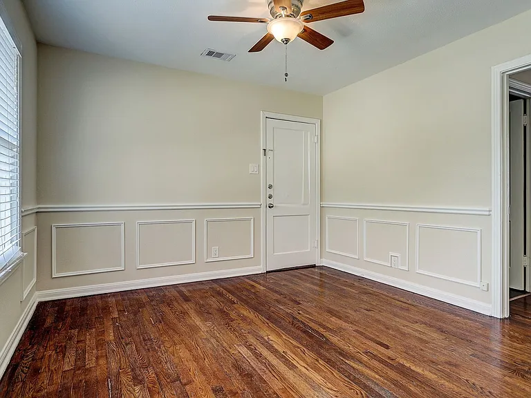 949 Teetshorn St. — Photo 8