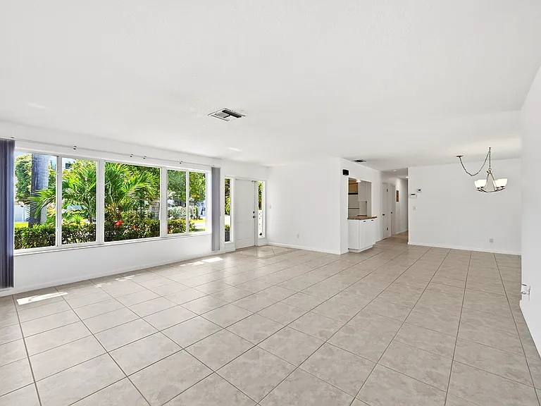 4454 W Tradewinds Ave — Photo 10