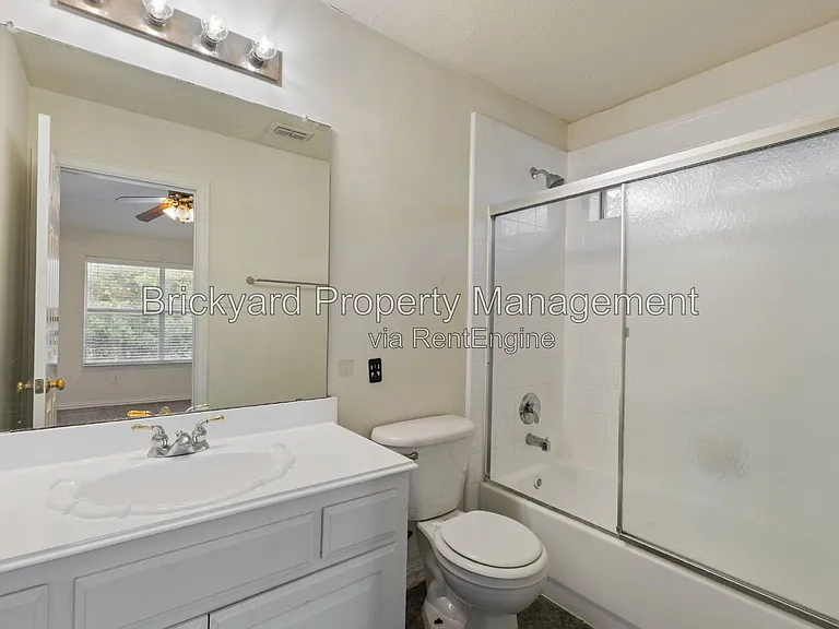 4409 Mitchell Ln — Photo 34