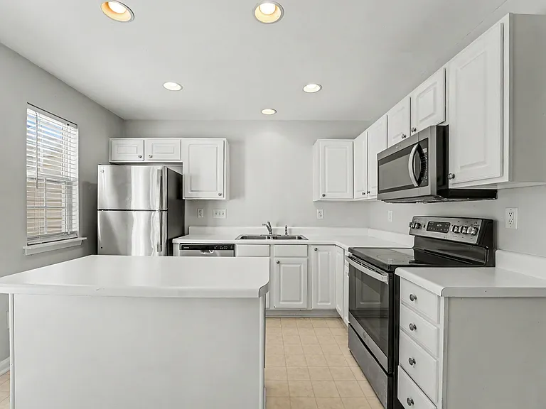 8264 Rudolph Rd — Photo 9
