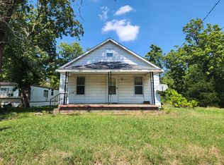816 Warren Ave, Mount Vernon, IL 62864