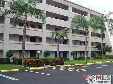 1st image of 7430 Lake Breeze Dr APT 112