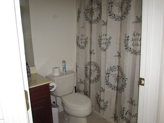 5th image of 15 Ocean Grove Ln