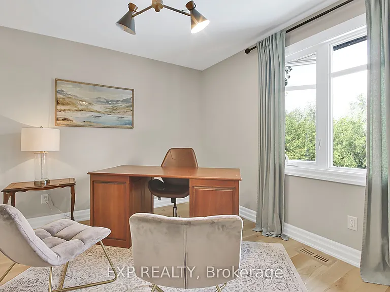 895 Dresden Cres — Photo 29