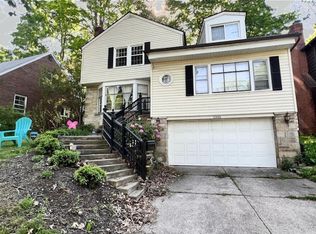 2300 Lyndway Rd, Beachwood, OH 44122