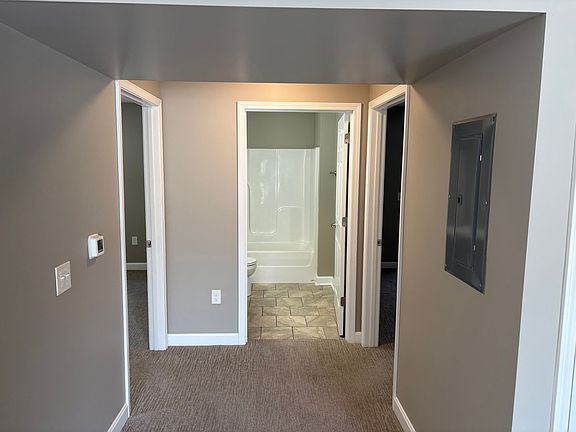 3rd image of 404 Southern Cross Dr #7