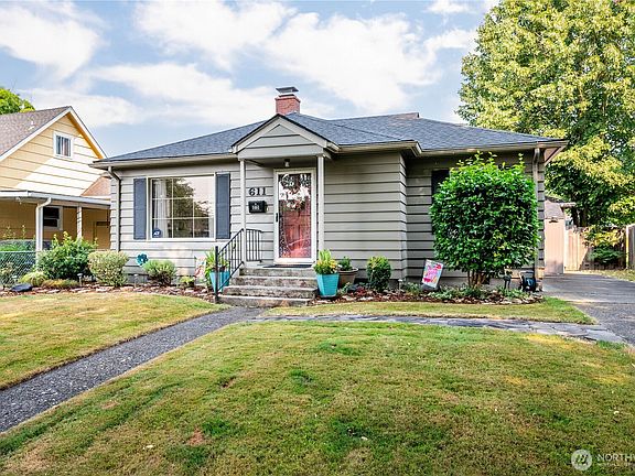 2nd image of 611 24th Avenue