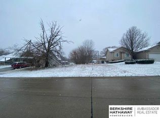 2530 N 137th St, Omaha, NE 68164