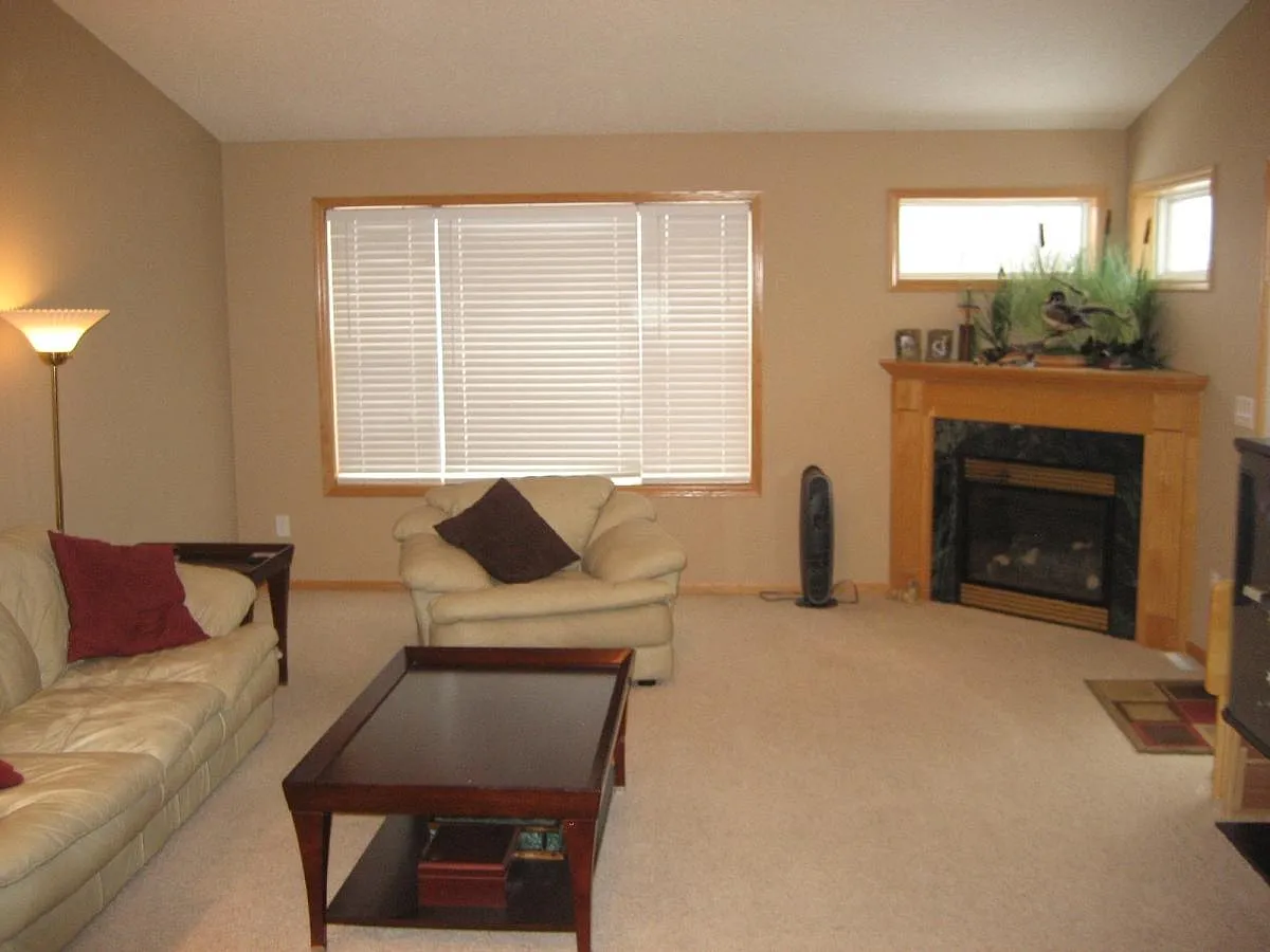 3 bed, 2000 sqft, $2,495 — Photo 1
