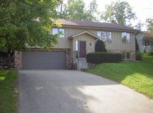 14101 Vale Ct, Eden Prairie, MN 55346