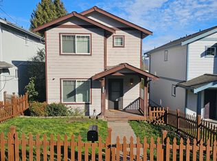 112 S Cambrian Ave, Bremerton, WA 98312