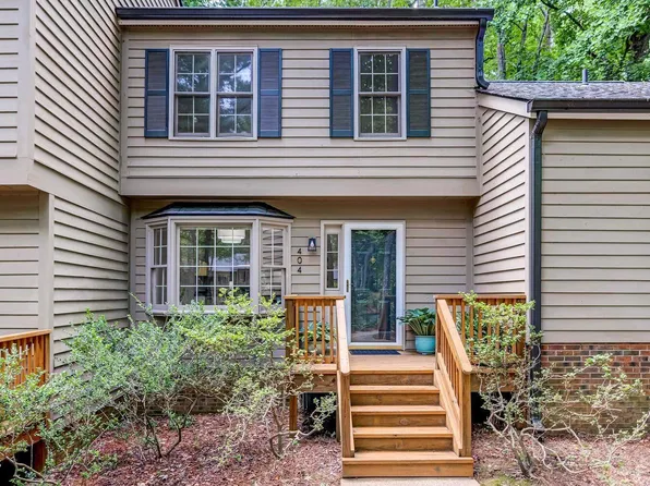 404 Forest Ct, Carrboro, NC 27510