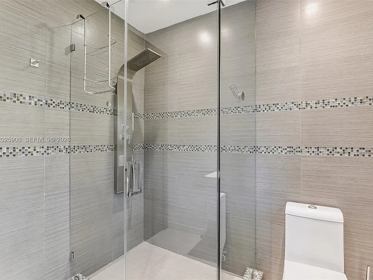 1231 Stillwater Dr — Photo 43