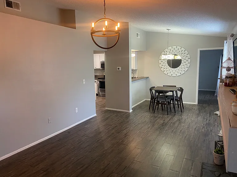 4006 Angel Oak Ct #201 — Photo 6
