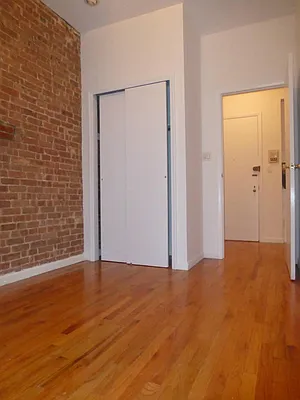 Rented by Keller Williams NYC | media 14