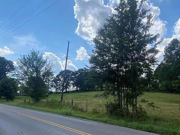 3rd image of 277 Parker Rd