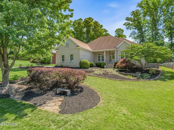 680 Oak Chase Blvd, Lenoir City, TN 37772
