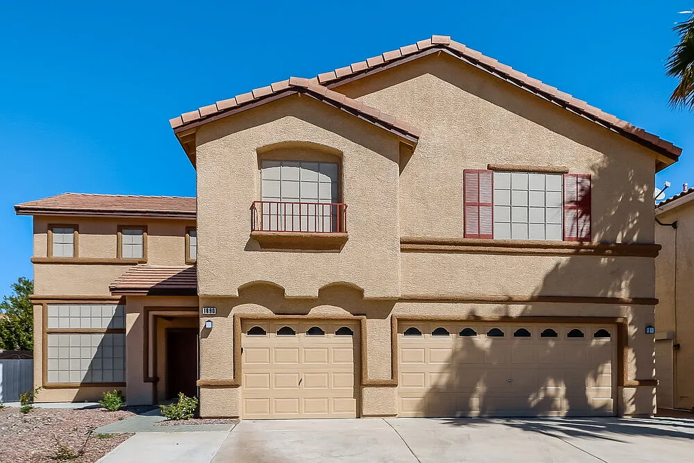 5 bed, 3.0 bath, 3437 sqft, $3,670 — Photo 1
