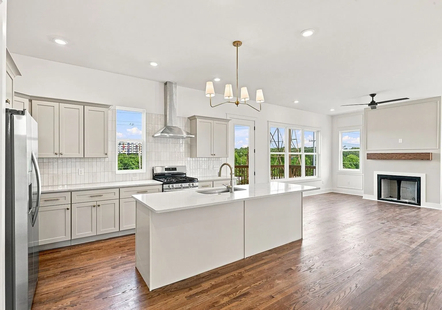4 Bed 4.5 Bath Home with Stunning Views of Geodis Park | 2026 New Build! — Photo 4
