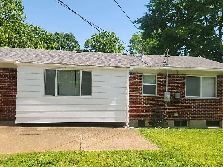 7323 Landi Ct — Photo 2
