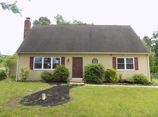 14 Spring Hollow Dr, Sicklerville, NJ 08081