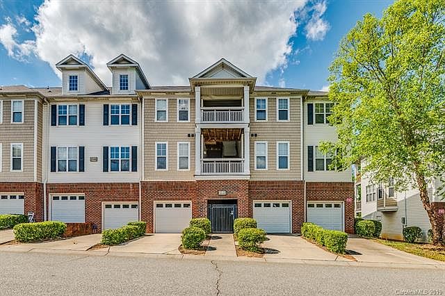 1st image of 3144 Walnut Park Dr