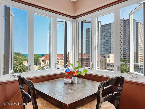 5th image of 700 W Bittersweet Pl APT 806