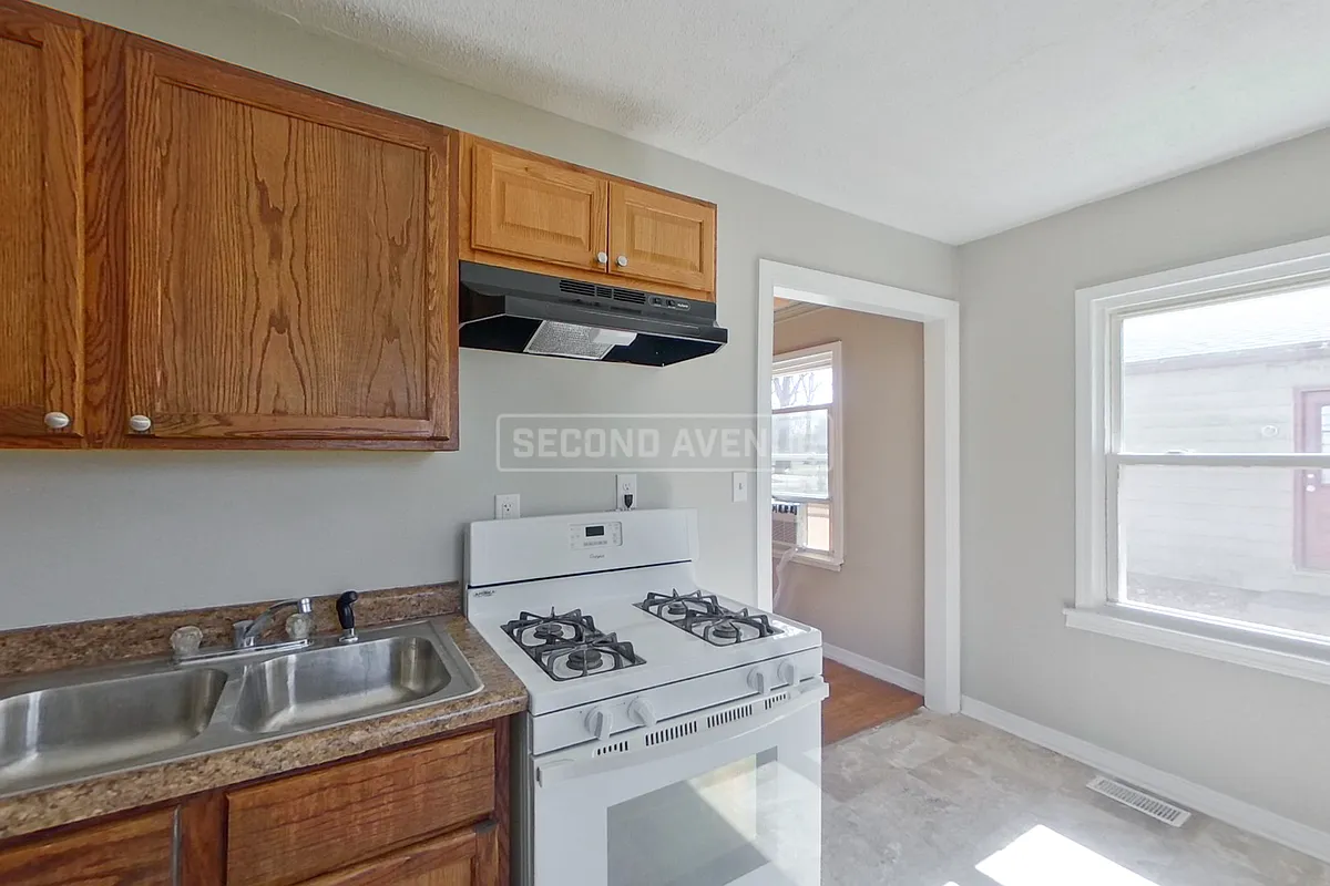 Building Photo - 3636 N Whittier Pl