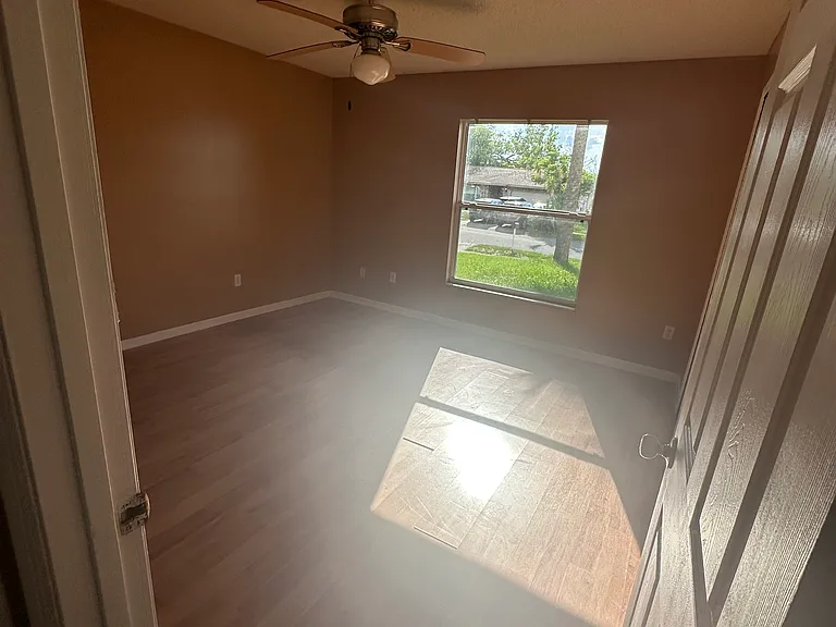 8139 Village Green Rd — Photo 14