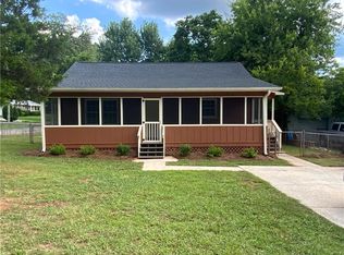 25 Forrest Ln, Cartersville, GA 30121