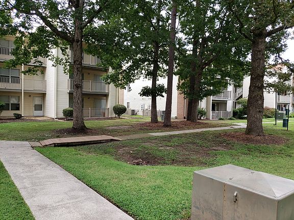 3rd image of 572 Candle Ln APT 302