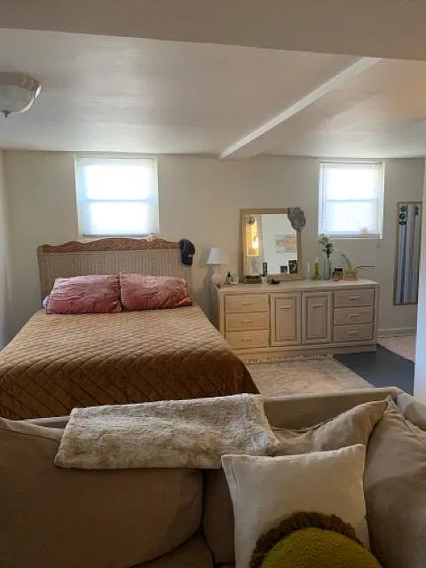 828 Roseview Dr — Photo 2