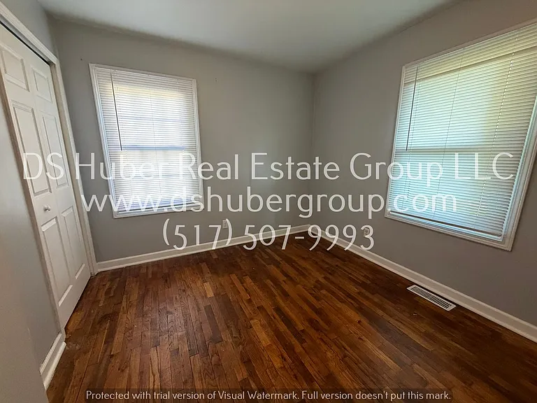 2823 Hillcrest St — Photo 7