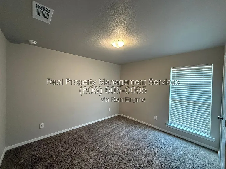 2709 Wausau Ave — Photo 9
