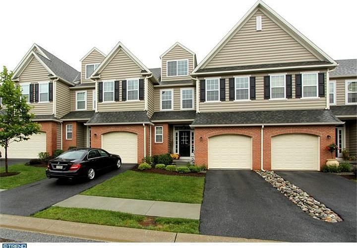 1st image of 105 Ladbroke Ln