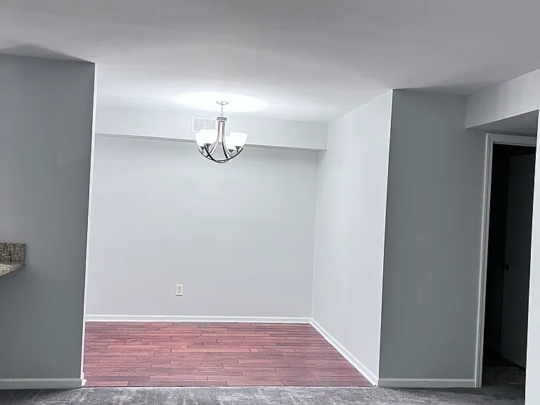 212 Pinewood Dr — Photo 16
