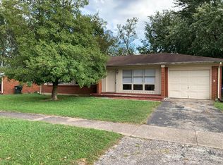 1130 Oakwood Dr, Lexington, KY 40511