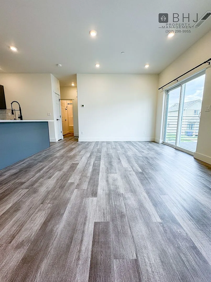 971 Covey Run Rd — Photo 3