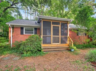 3215 Oxford Dr, Durham, NC 27707