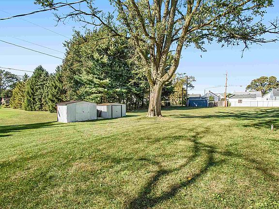 4th image of 1525 Kings Ct