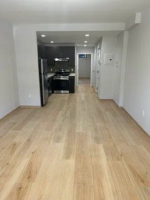 Rented by FAR Property Management | media 10