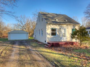 6633 Edwards Rd, Van Buren Township, MI 48111