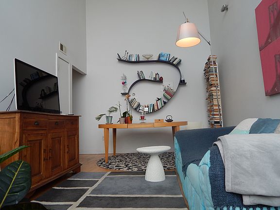 2nd image of 925 Pacific St APT 303