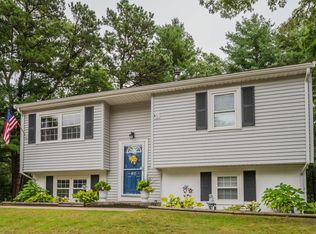 21 Rickey Ln, Wareham, MA 02571