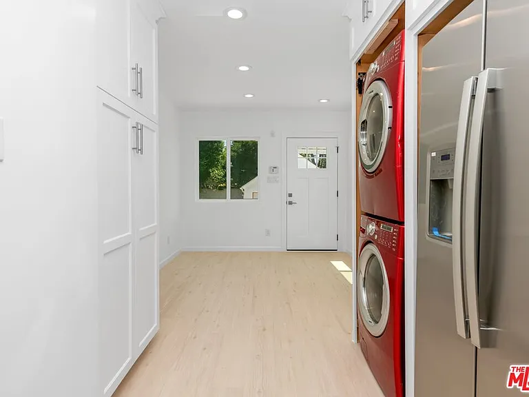 2316 Selby Ave — Photo 16