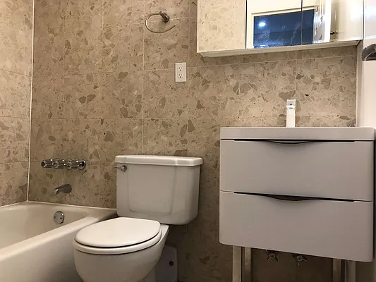 Rented by Meraki Realty LLC | media 6