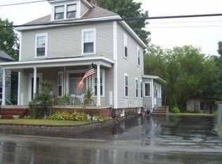 60 Pleasant St, Springvale, ME 04083