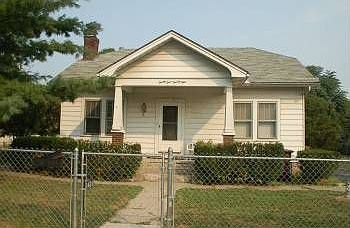 1st image of 2429 Oneida Dr