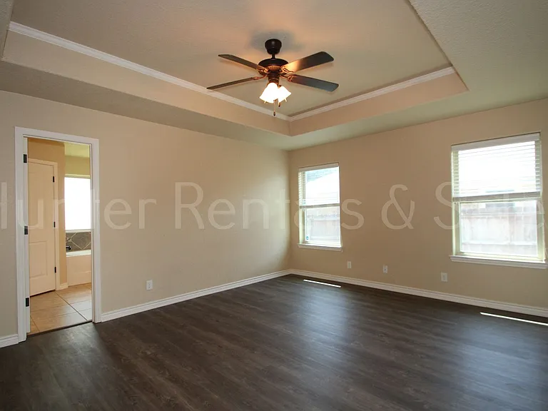 702 W Orion Dr — Photo 13
